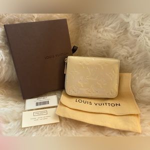 Louis Vuitton Monogram Vernis Zippy Coin Purse